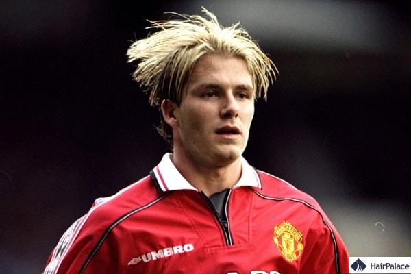 La coiffure emblématique de David Beckham dans les années 90