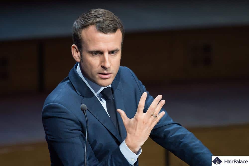 Emmanuel Macron et la théorie de la perruque