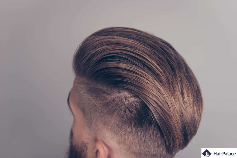 pompadour cheveux