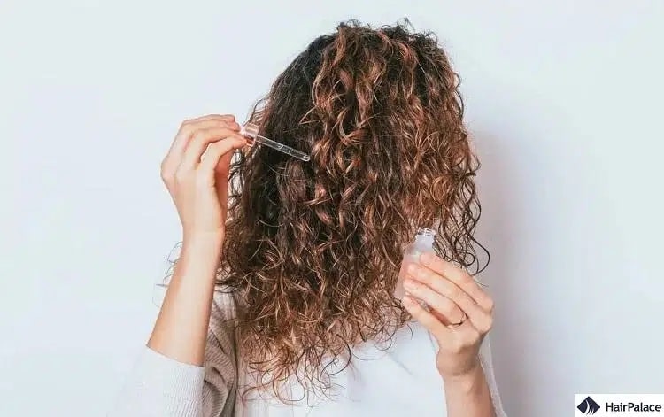 L'huile de Romarin Pour les Cheveux : Est-elle Efficace ?